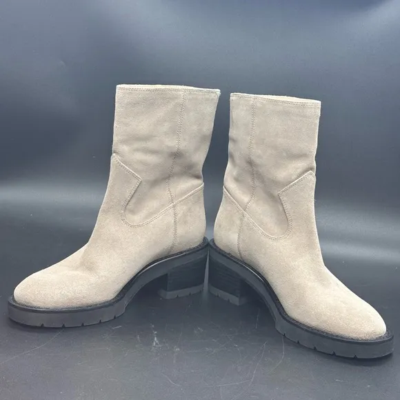 STUART WEITZMAN Boulevard Suede Ankle Boots SZ5