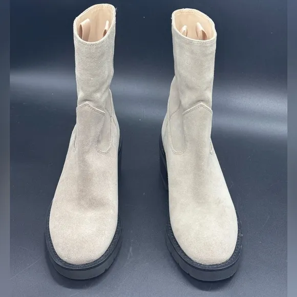 STUART WEITZMAN Boulevard Suede Ankle Boots SZ5