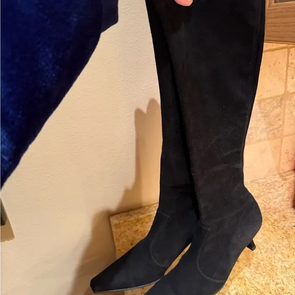 Stuart Weitzman Chic Black Over-the-Knee suede  Boots size 6 1/2