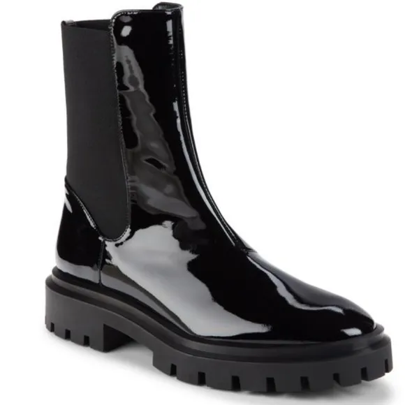 STUART WEITZMAN Coated Leather Trim Chelsea Boots Size 9