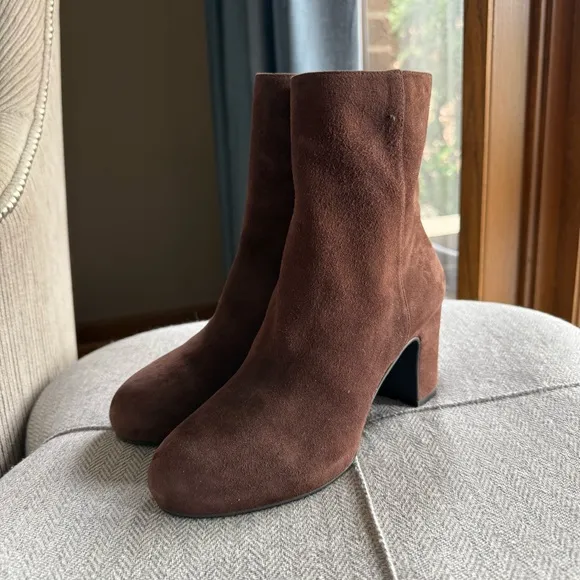 Stuart Weitzman Gianella Suede Ankle Boots