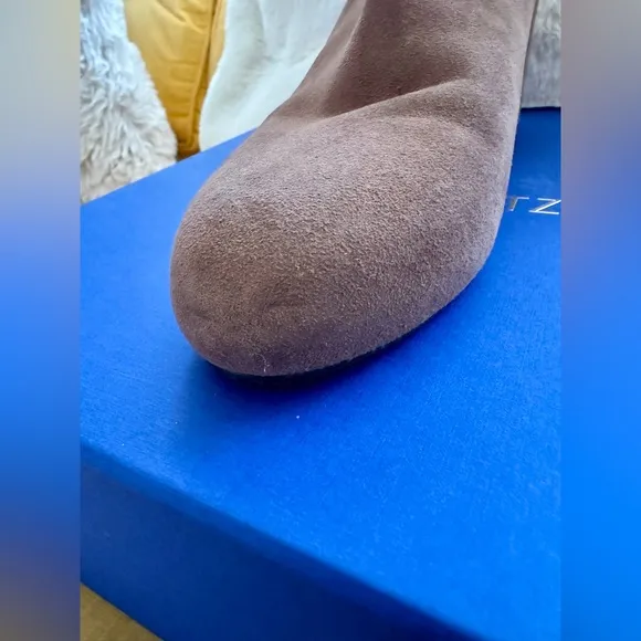 Stuart Weitzman Gianella Yuliana Taupe Tan Brown Suede Bootie Boots *  38.5 8