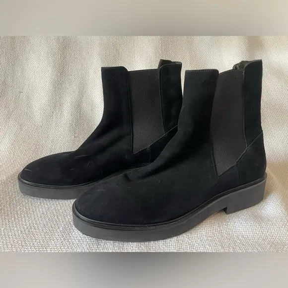Stuart Weitzman Henley Chelsea boot