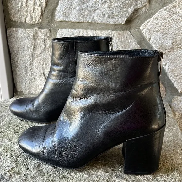 Stuart Weitzman Leather Ankle Boots