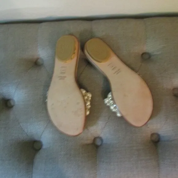 Stuart Weitzman Napoli Pearly Crystal Flat Slide Sandals 6.5 M