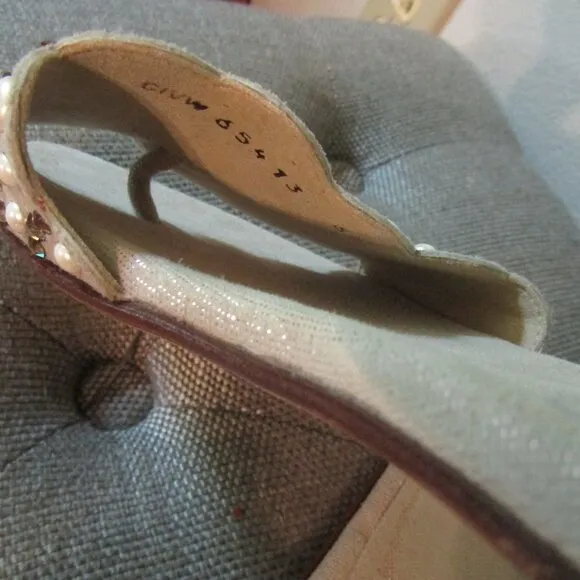 Stuart Weitzman Napoli Pearly Crystal Flat Slide Sandals 6.5 M