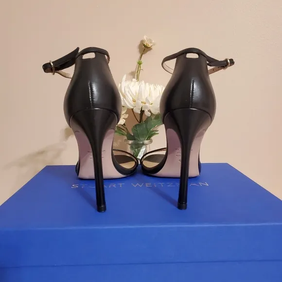 Stuart Weitzman Nudistong Sandal NWT