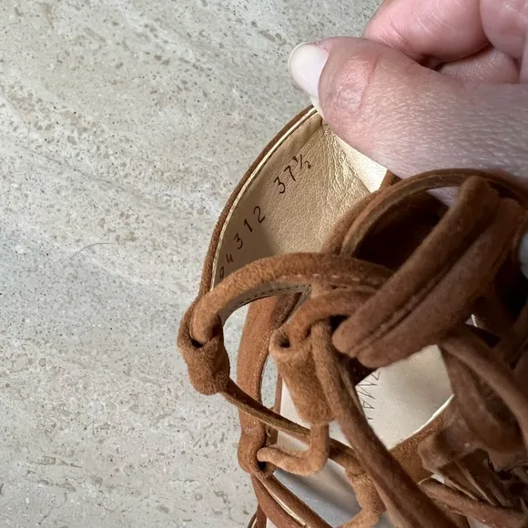 Stuart Weitzman Roman suede flat lace up gladiator brown sandals size 37.5