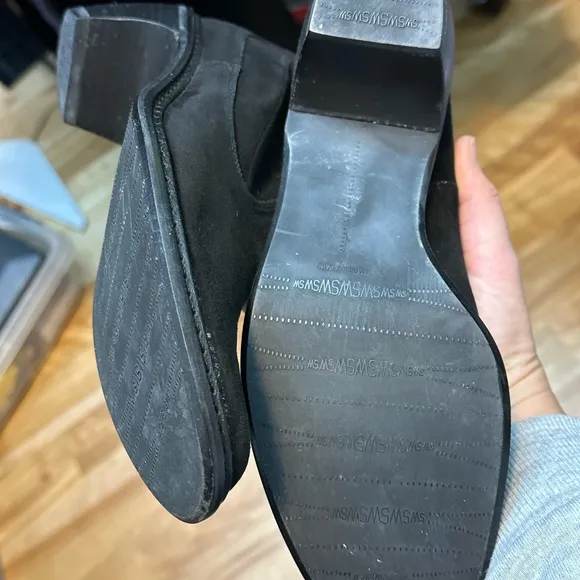 Stuart Weitzman suede boots size 9
