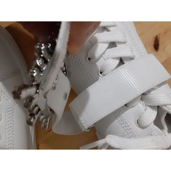 STUART WEITZMAN SW SHINE BUCKLE SNEAKER women 10B eu 40.5 white rhinestones