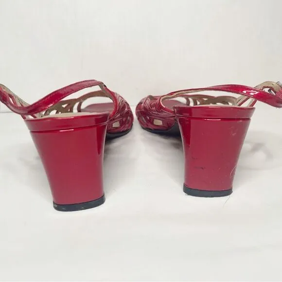 Stuart Weitzman 90s Linner Sandals Red patent Leather Strappy Low Heels 7.5