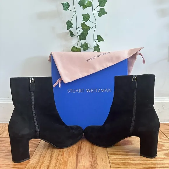 🖤Stuart Weitzmen Gianella Suede Ankle Boots