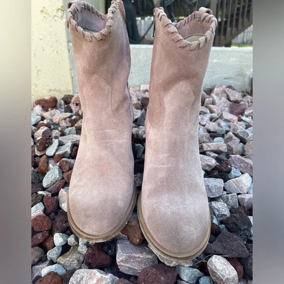 Sundance Pink Suede western Boots Size 41