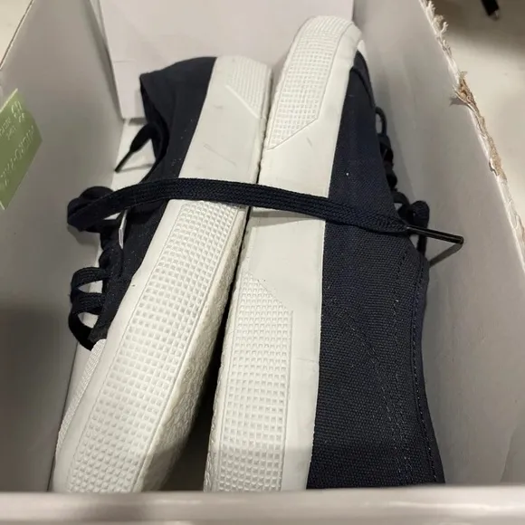 Superga toecap fashion sneakers NWT