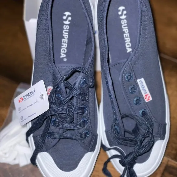 Superga toecap fashion sneakers NWT