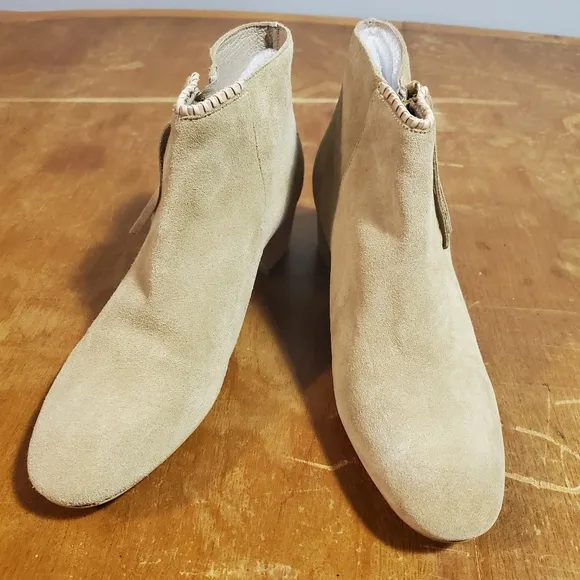 Sz 40 Nib $580 Maje suede boots