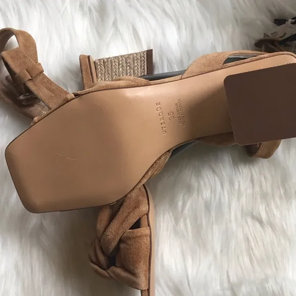 Sz 5 U..S. | ZARA UTERQUE | Tan Block Heel / Vamp Knot Sandals 💋