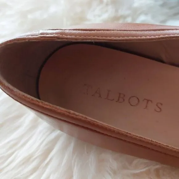 Talbots Estelle Gold Chain detailed loafer flat size 7.5
