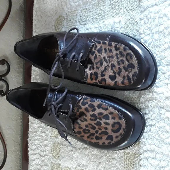 Taryn Rose Italian Loafers Super Light!!