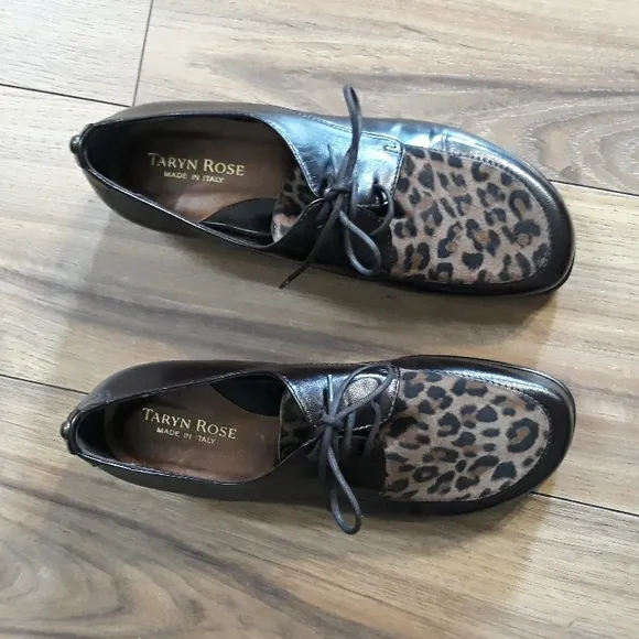 Taryn Rose Italian Loafers Super Light!!