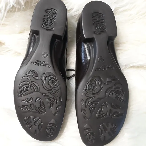 Taryn Rose Italian Loafers Super Light!!