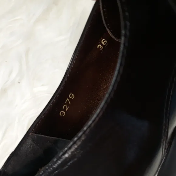 Taryn Rose Italian Loafers Super Light!!