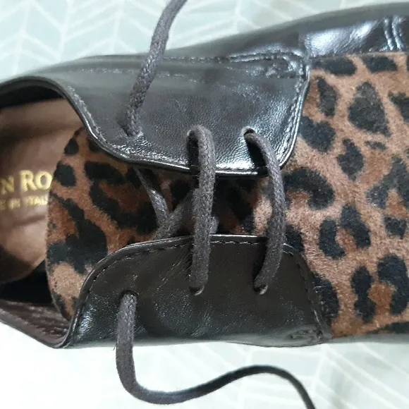 Taryn Rose Italian Loafers Super Light!!