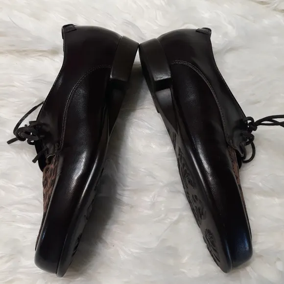 Taryn Rose Italian Loafers Super Light!!
