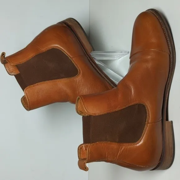 Ten Points womans Chelsea Dakota Swedish ankle boots womans size 8.5. EU 39