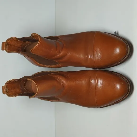 Ten Points womans Chelsea Dakota Swedish ankle boots womans size 8.5. EU 39