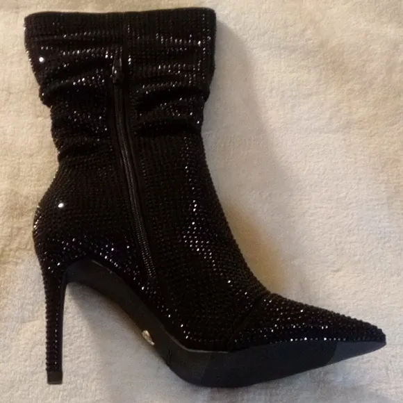 THALIA SODI SPARKLING BLACK HEELS BRAND NEW SIZE 7.5 THESE WILL TURN HEADS!