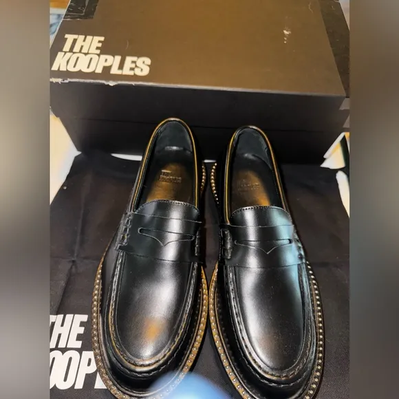 The Kooples BLACK LEATHER LOAFERS - never been worn