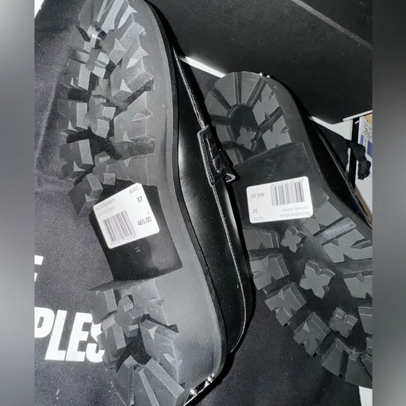 The Kooples BLACK LEATHER LOAFERS - never been worn