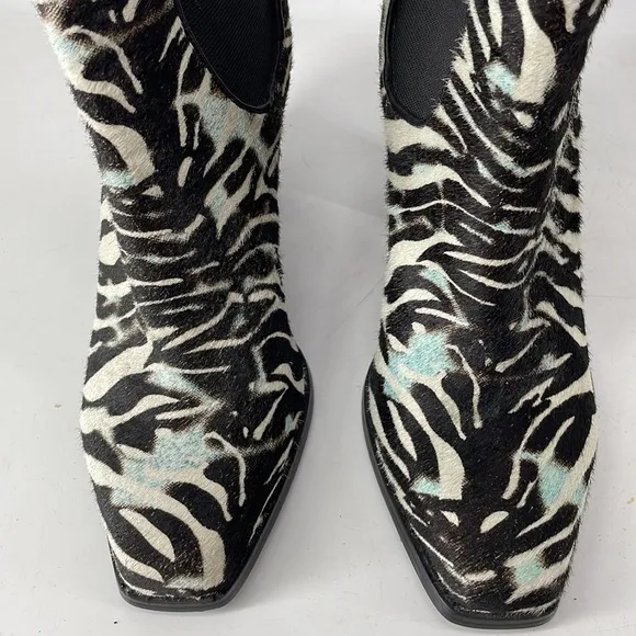 THE wishbone boots animal print leather upper eccentric unique artsy sz 7