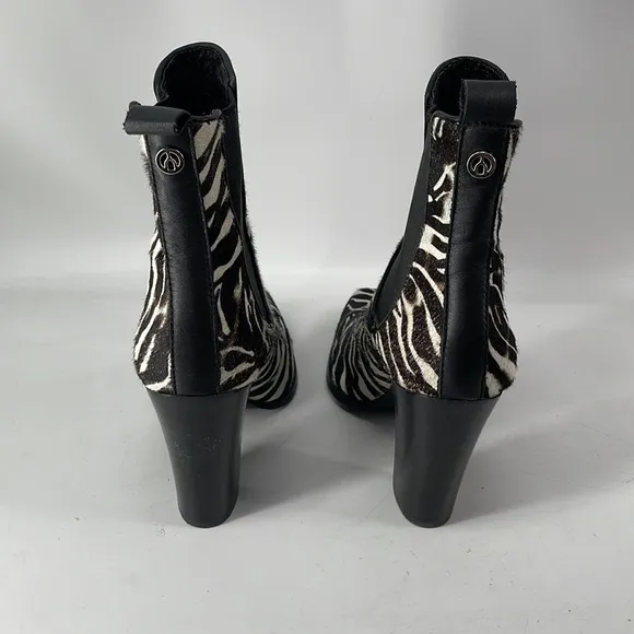 THE wishbone boots animal print leather upper eccentric unique artsy sz 7