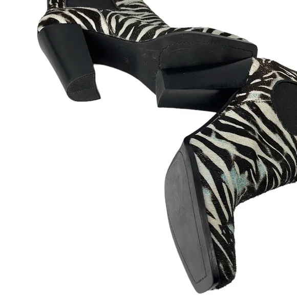 THE wishbone boots animal print leather upper eccentric unique artsy sz 7
