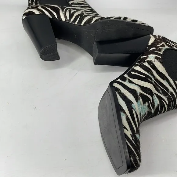 THE wishbone boots animal print leather upper eccentric unique artsy sz 7