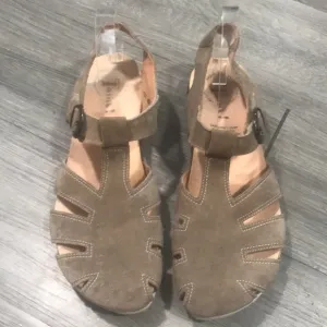 THINK! JULIA MACCHIATO/KOMBI Suede Fisherman Sandals size 8.5
