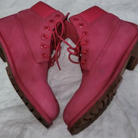 Timberland Boots / Girls SIZE 7 / Classic Pink