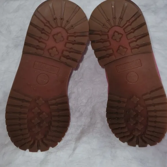 Timberland Boots / Girls SIZE 7 / Classic Pink