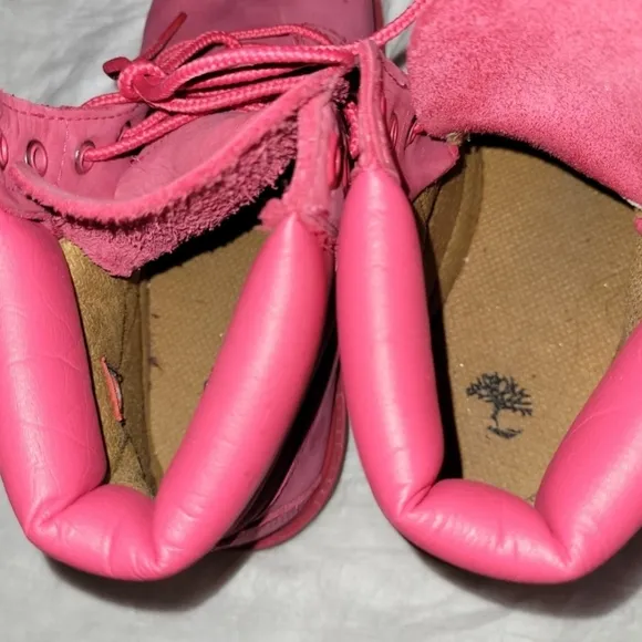 Timberland Boots / Girls SIZE 7 / Classic Pink