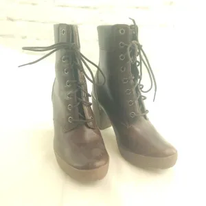 Timberland Brown Leather Size 7.5 Heeled Boots