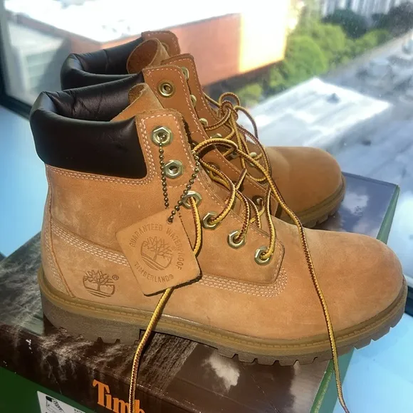 Timberland wheat Ankle Boots size 4