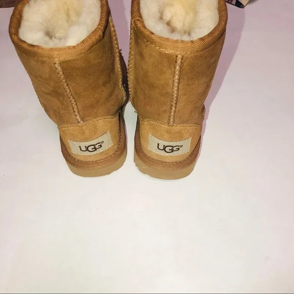 TODDLER Kids Classic II Chesnut Ugg Boots Size 8
