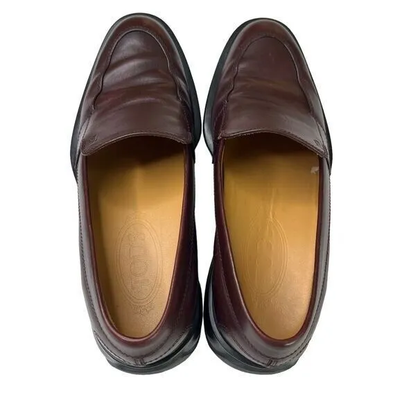 Tod's Burgund Leather Loafers Womens Size EU 38‎