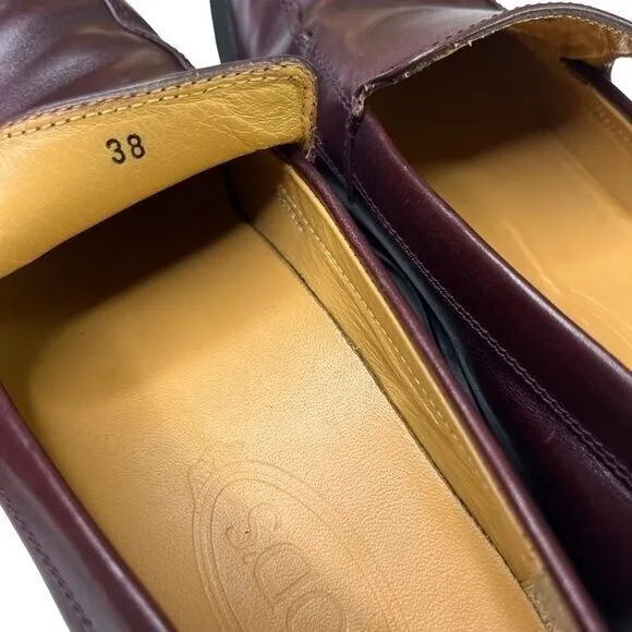 Tod's Burgund Leather Loafers Womens Size EU 38‎