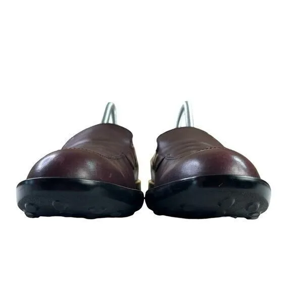 Tod's Burgund Leather Loafers Womens Size EU 38‎