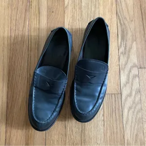Tod's Leather Loafers | Dark Blue | Size 8.5