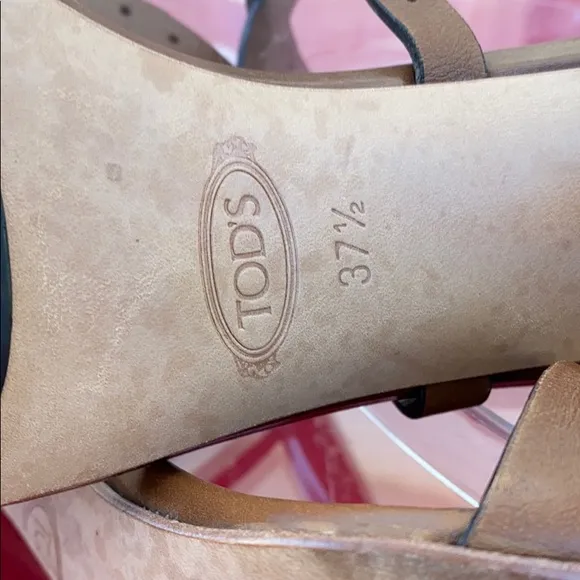 Tod’s made in Italy beautiful sandals