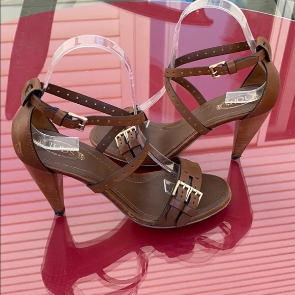 Tod’s made in Italy beautiful sandals